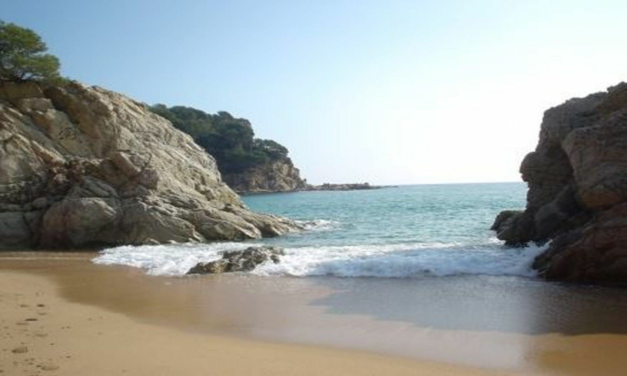 In - 104835 By Mo Villa Lloret de Mar